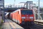 BR 189/588030/erzzug-nach-eisenhuettenstadt-mit-der-doppeltraktion Erzzug nach Eisenhüttenstadt mit der Doppeltraktion 189 057-3 + 189 001-1 am 06.07.17 BF. Berlin-Hohenschönhausen.