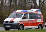 Ein VW Krankentransport-Fahrzeug einer Berliner Fa. (wird nachgereicht) am 31.03.16 Berlin-Marzahn.