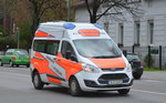 Ein Ford Transit Courier Krankentransporter der Fa. Goldhahn am 20.04.16 Berlin-Weißensee.