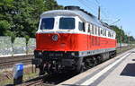 wedler-franz-logistik-gmbh-co-kg--wfl-/884913/wedler-franz-logistik-gmbh--co Wedler Franz Logistik GmbH & Co. KG, Potsdam mit ihrer '232 333-5' (NVR: '92 80 1232 333-5-D-WFL') am 12.06.25 Durchfahrt Bahnhof Dallgow-Döberitz Richtung Elstal.