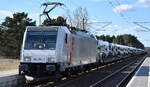 private-evu/912846/ctl-logistics-gmbh-berlin-d-mit CTL Logistics GmbH, Berlin [D] mit der geleasten Akiem Lok '186 354-7' [NVR-Nummer: 91 80 6186 354-7 D-AKIEM] und einem Nutzfahrzeugtransportzug (fabrikneue VW-Fahrzeuge aus polnischer Produktion) am 08.04.26 Höhe Bahnhof Wiesenau.