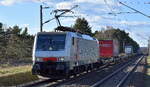 klv-zuege-lkw-trailer-wechselbruecken-container-ua/912851/netzwerkbahn-sachsen-gmbh-mit-der-geleasten Netzwerkbahn Sachsen GmbH mit der geleasten Akiem Lok '189 455' [NVR-Nummer: 91 51 5170 029-0 PL-AKIEM] und einem KLV-Zug aus Polen am 08.04.26 Höhe Bahnhof Wiesenau.