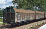 Italienische Wageneinheit mit Schiebewänden vom Einsteller Mercitalia Rail S.r.l. mit der Nr. 21 RIV 83 I-MIR 292 3 800-2 Himrrs am 14.07.17 Mühlenbeck bei Berlin. 
