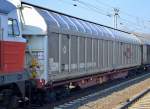 Großräumiger Schiebewandwagen der Rail Cargo Austria eingestellt mit der Nr.