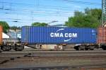 Die Franzosen mit einem blauen CMA CGM Container am 23.05.14 Bhf. Fulda.