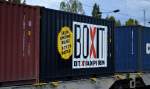 container/466254/die-daenische-fa-boxitdk-mit-einem Die dänische Fa. Boxit.dk mit einem ihrer Mietcontainer am 26.09.15 Bhf. Flughafen Berlin-Schönefeld.