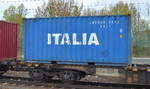 container/584446/ein-blauer-208217-standard-container-der Ein blauer 20’ Standard Container der Reederei Italia Marittima S.p.A.am 20.04.17 Bf. Flughafen Berlin-Schönefeld. 