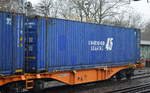 Ein großer blauer 45ér Container der Conatiner Leasing Group aus dem Vereinigtes Königreich  Großbritannien und Nordirland mit der Aufschrift CONTAINER LEASING 45 am 31.01.18