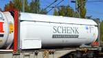 Gasdruckkesselcontainer mit Sonnendach der Fa.SCHENK (UN-Nr. 23/1033 = Dimethylether)am 03.10.15 Bhf. Flughafen Berlin-Schönefeld.
