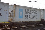Kühlcontainer der weltgrößten dänischen Reederei Mærsk Line am 11.11.16 Bf.