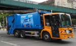Echter Handy Schnappschuss, MB ECONIC 2633 Müllentsorgungsfahrzeug mit FAUN Müllpresse der Fa.