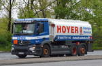 MB ANTOS 2533 Ranklaster der Fa. HOYER (UN-Nr.30/1202 = Dieselkraftstoff) am 05.05.17 Berlin-Marzahn. 