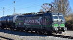 private-evu/909883/rail-force-one-bv-rotterdam-nl Rail Force One B.V., Rotterdam [NL] mit der geleasten ELL Vectron '193 947' [NVR-Nummer: 91 80 6193 947-9 D-ELOC] und einem Kesselwagenzug (Ethanol) am 02.03.26 Höhe Bahnhof Lutherstadt Wittenberg Hbf.