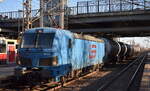 kesselwagenzuege-brennstoffe-chemie-lebensmittel-ua/910053/leipziger-eisenbahnverkehrsgesellschaft-mbh-mit-der-geleasten Leipziger Eisenbahnverkehrsgesellschaft mbH mit der geleasten northrail Smartron '192 017' [NVR-Nummer: 91 80 6192 017-2 D-NRAIL] und einem Kesselwagenzug (leer) Richtung Stendell am 04.03.26 Durchfahrt Bahnhof Berlin-Hohenschönhausen.