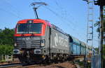 eu46-br-193-vectron/587245/pkp-cargo-mit-der-eu46-504193-404-und PKP Cargo mit der EU46-504/193-404 und Schüttgutwagenzug am 19.07.17 Berlin-Wuhlheide Richtung Polen.