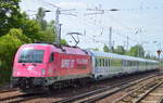 370-br-183-siemens/584004/ec-nach-warschau-mit-dem-pkp EC nach Warschau mit dem PKP Intercity Husarz 5 370 005 am 18.07.17 Berlin-Hirschgarten.
