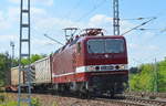 DeltaRail 243 650-9(143 650-09 mit Containerzug am 22.05.17 Berlin-Wuhlheide.