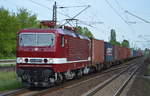BR 143/585484/deltarail-243-650-9-143-650-09-mit DeltaRail 243 650-9 (143 650-09 mit Containerzug am 29.05.17 Berlin-Hohenschönhausen.