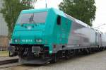 Auch diese im Eigentum von Alpha Trains befindliche neue 185 607-9 (91 80 6185 607-9 D-BTK, Bj.2008) war am Tag der offenen Tr auf dem Werksgelnde Bombardier in Hennigsdorf, 16.05.09