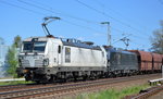 DB Schenker Rail mit X4 E - 608 + X4 E - 614 und Erzpendel (leer) Richtung Rostock am 05.05.16 Mühlenbeck/Mönchmühle bei Berlin.