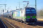 Wiener Lokalbahnen Cargo GmbH mit der ELL Vectron 193 237-5 [NVR-Number: 91 80 6193 237-5 D-ELOC, Siemens Bj.2015] und einem Kesselwagenzug (Ethanol) am 13.02.17 Bf.