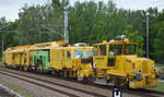 Die BUG Verkehrbau AG mit der P&T Weichen- und Gleisinstandhaltungsmaschine Unimat 09-475/4S N-DYNAMIC (D-BUG 99 80 9123 005-7) und Schienenschotterplaniermaschine vom Typ P&T SSP 100 am 16.05.18