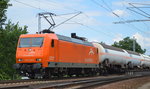 Diverse Loks/515821/eko-trans-145-cl-002-145-082-4 EKO Trans 145-CL 002 (145 082-4) mit Ganzzug Gasdruckkesselwagen (Propen) am 19.06.16 Berlin-Wuhlheide.