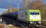 Captrain/ITL 185 598-0 mit Kesselwagenzug (Dieselkraftstoff) am 28.11.16 Röntgental bei Berlin.