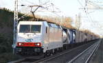 diverse-loks-und-gueterwagen/530307/itl-mit-der-e-186-138 ITL mit der E 186 138 und einer Containerzugleistung am 02.12.16 Berlin-Hohenschönhausen.