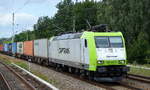 Captrain/ITL 185 533-7 mit Containerzug am 04.08.17 Mühlenbeck bei Berlin Richtung Karower Kreuz Berlin.