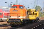 LOCON 209 (92 80 3201 878-6 D-LOCON) mit dem Schienengleisbaukran KIROW KRC 810 T der MGW GmbH aus Berlin, 22.09.11 Bhf.