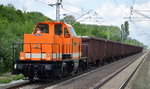 Diverse Loks/527599/locon-215-214-005-1-mit-ganzzug LOCON 215 (214 005-1) mit Ganzzug tschechischer Drehgestellwagen mit Rolldach am 02.06.16 Berlin-Hohenschönhausen.