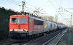 MEG 703 (155 184-5)) bringt den leeren Zementstaubzug zum Industrieübergabegebiet Berlin Nordost zur Übergabe an Diesellokomotive und holt vollen Zug ab, 10.12.15