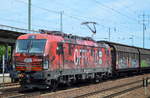 diverse-loks/583913/txl-mit-der-alpha-trains-vectron TXL mit der Alpha Trains Vectron 193 555-0 'OFFROAD' und einem Güterzug Schiebewandwagen am 30.07.17 BF. Flughafe Berlin-Schönefeld.