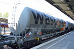 Schweizer Kesselwagen vom Einsteller WASCOSA mit der Nr. 33 RIV 85 CH-WASCO 7836 954-2 Zans (UN-Nr. 33/1203 = Benzin) am 08.09.16 Bf. Flughafen Berlin-Schönefeld.