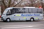 Ein kleinrer MB Typ? Reisebus vom Veranstalter Rumtreiber-Reisen, 21.01.11 Nhe S-Bhf. Berlin Landsberger Allee. 