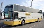 Ein niederlndischer Reisebus der Fa. LANTING reizen, ein VAN HOOL EOS 200 am 17.10.12 Berlin Hbf.