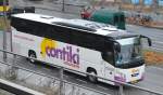Das auf meheren Kontinenten operierende Reisebusunternehmen contiki HOLIDAYS aus Neuseeland spezialisiert auf Jugendliche und junge Erwachsene hier mit einem neuen VDL Futura FMD 2 Reisebus am 19.11.14 Berlin-Adlershof.