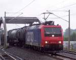 Re 482/88318/re-482-033-8-mit-kesselwagenzug-richtung Re 482 033-8 mit Kesselwagenzug Richtung Berliner Innenstradt, 29.07.07 Berlin-Pankow.