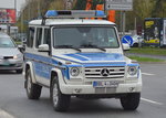 mb---mercedes-benz/492929/gelaendegaengiger-funkstreifenkraftwagen-des-wach--und-wechseldienstes Geländegängiger Funkstreifenkraftwagen des Wach- und Wechseldienstes der Brandenburger Polizei, ein Mercedes-Benz G 350 CDI am 12.04.16 Schönefeld bei Berlin.