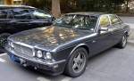 jaguar/357624/ich-liebe-diese-oberklasse-lmousinen-von Ich liebe diese Oberklasse Lmousinen von Jaguar, hier ein Jaguar Sovereign (XJ40) wie er zwischen 10/86-10/94 produziert wurde, einfach zeitlos schön, 30.07.14 Berlin Prenzl.Berg.