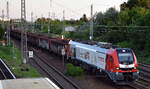 private-evu/884906/meg---mitteldeutsche-eisenbahn-gmbh-schkopau MEG - Mitteldeutsche Eisenbahn GmbH, Schkopau [D] mit der geleasten ELP Eurodual Lok '2159 235-1' [NVR-Nummer: 90 80 2159 235-1 D-ELP] und einem Ganzzug Drehgestell-Hochbordwagen (leer) am Abend des 12.06.25 Höhe Berlin-Springpfuhl.