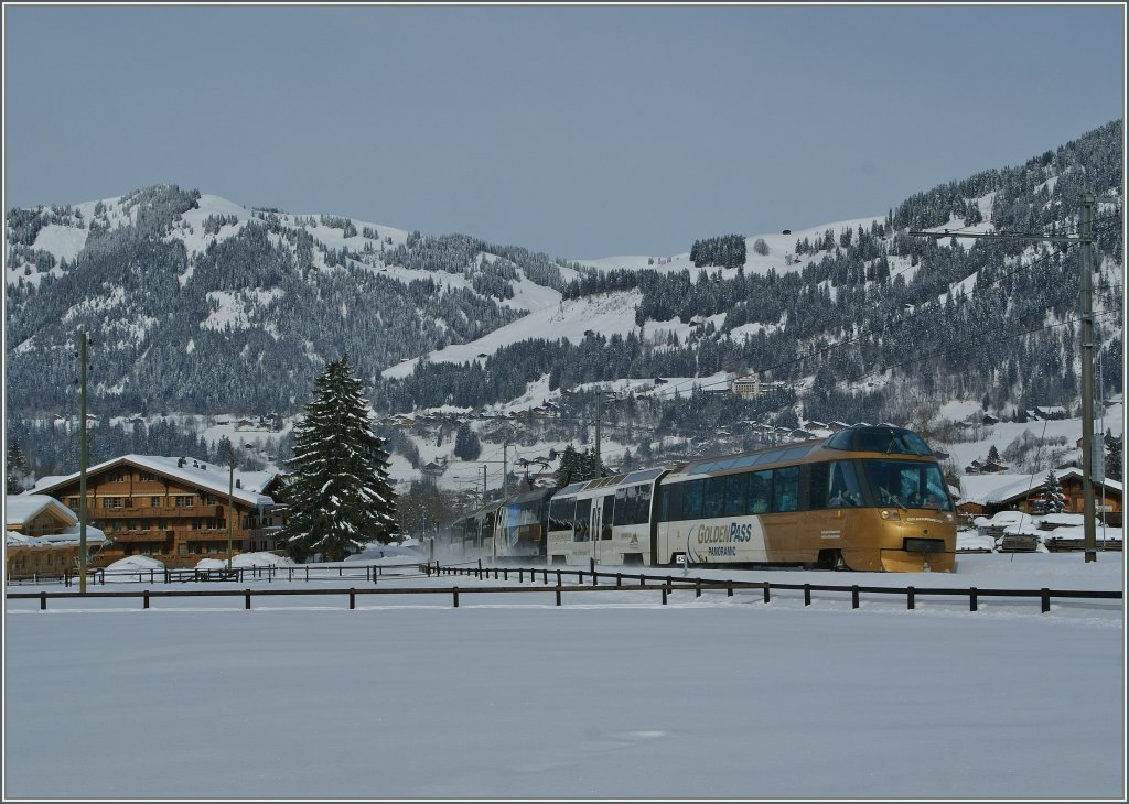 Alle Jahre wieder fahren wir nach Gstaad und fotografieren den MOB Panoramic Express, dieses Jahr bei etwas mehr Schnee als letzes Jahr.
14. Feb. 2013