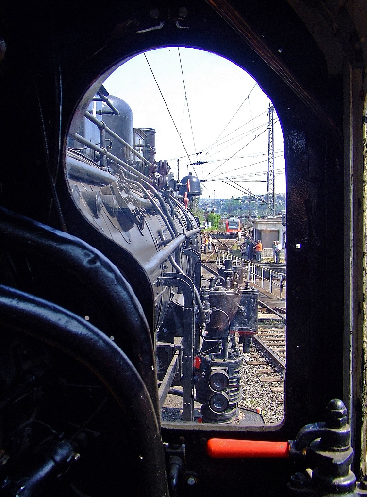 Blick wie ein Lokf�hrer von der 57 3088 (ex G10 6011 Halle) am 29.04.2007 im S�dwestf�lische Eisenbahnmuseum, Siegen.