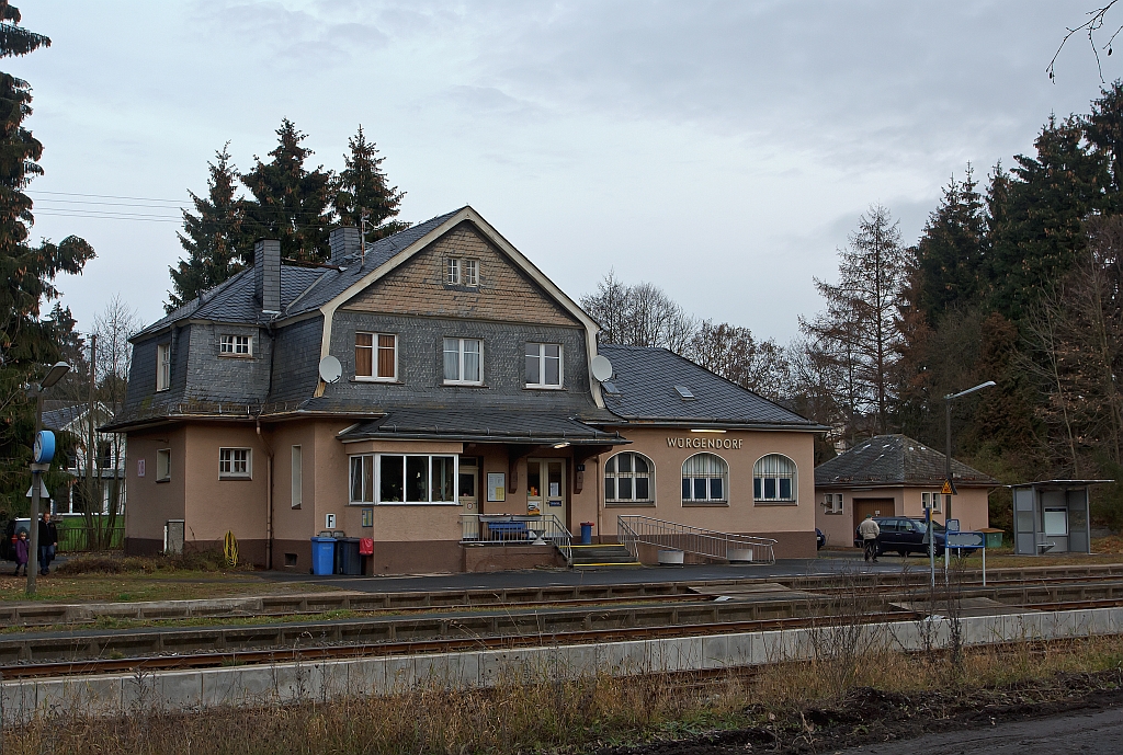 Der Bahnhof W�rgendorf an der Hellertalbahn (KBS 462), hier am 26.11.2011