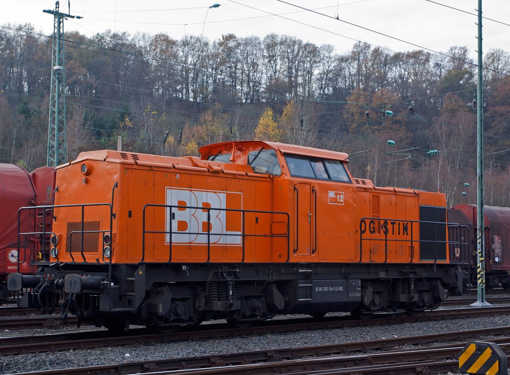Die 203 156-5 (ex DR 110 496-7, 112 496-5 und DB 202 496-6) Lok Nr. 12 der BBL Logistik, abgestellt am 20.11.2011 in Betzdorf/Sieg. Die V100.1 wurde 1972 unter der Fabrik-Nr. 13535 bei LEW gebaut.