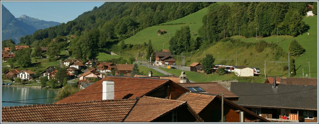 Die Spatzen pfeifen es von den D�chern:  Auf der Vogelbahn (auch  zb  genannt, fahren nun Finken... 
Oberried, den 27. Aug. 2012