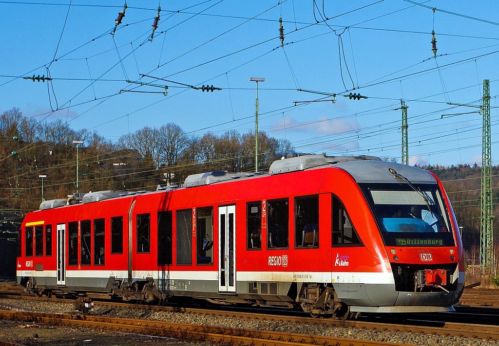 Dieseltriebwagen 648 201 / 701 (Alstom Coradia LINT 41) der DreiL�nderBahn als RB 95 (Au/Sieg-Siegen-Dillenburg), am 13.01.2013 kurz vor der Einfahrt in den Bahnhof Betzdorf/Sieg.