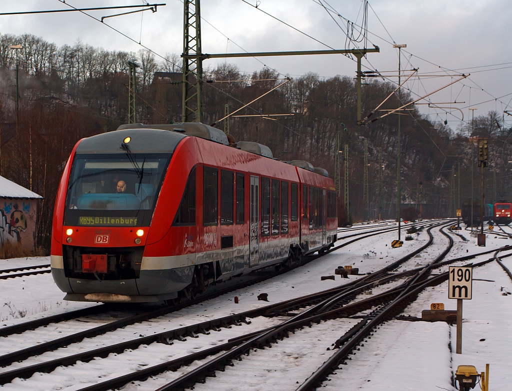 Dieseltriebwagen 648 201 / 701 (Alstom Coradia LINT 41) der DreiL�nderBahn als RB 95 (Au/Sieg-Siegen-Dillenburg), am 28.01.2013 bei der Einfahrt in den Bahnhof Betzdorf/Sieg.