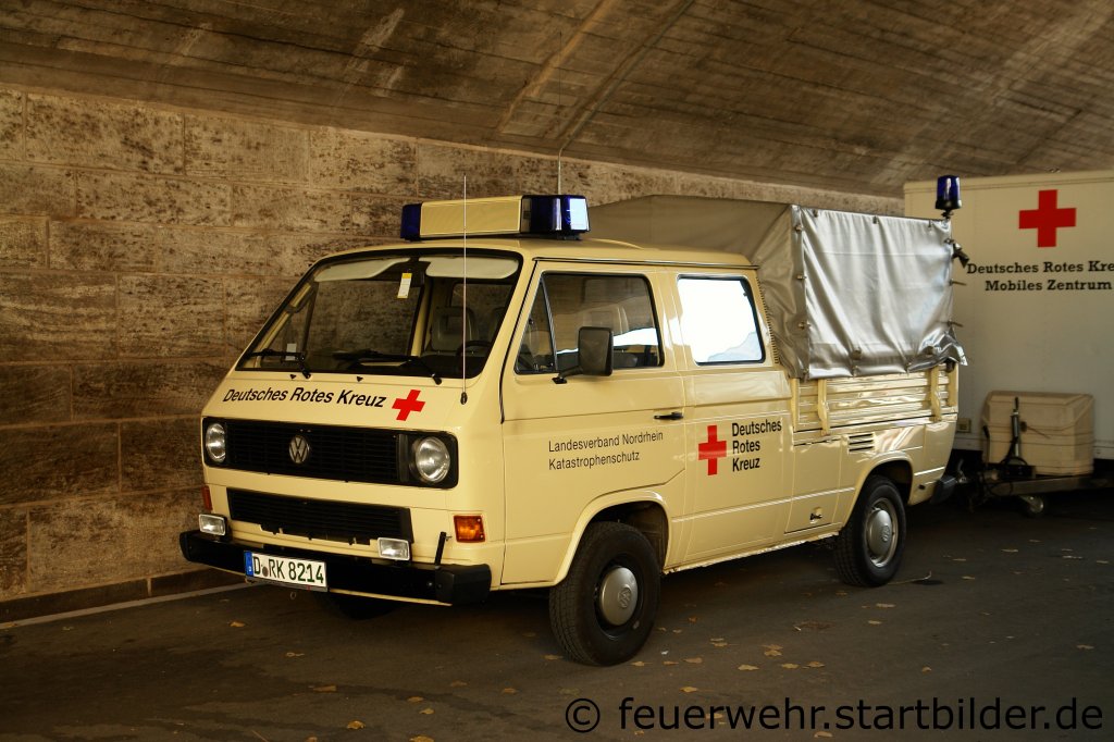 DRK D�sseldorf (D RK 8214).
Aufgenommen beim NRW Tag 2011 in Bonn.